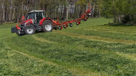 Gf13003 work ground masseyferguson28329 jpg