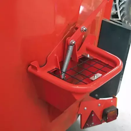 La trappe à minéraux permet d'incorporer des ingrédients en petites quantités de manière précise