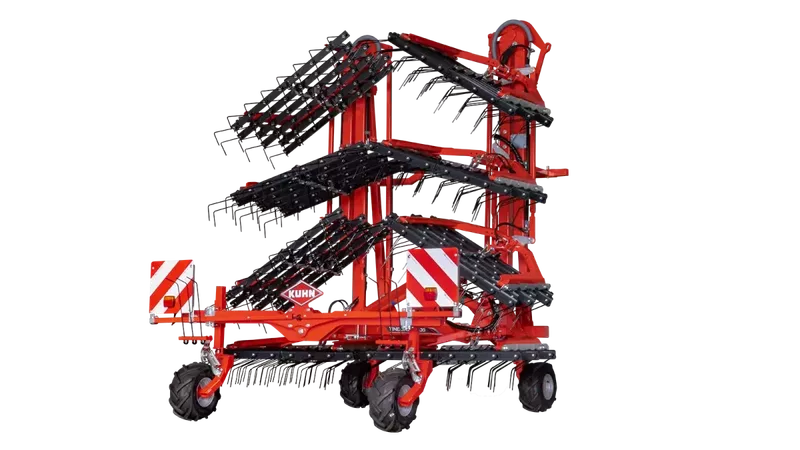 Foto des Hackstriegels TINELINER in einem Gerstenfeld