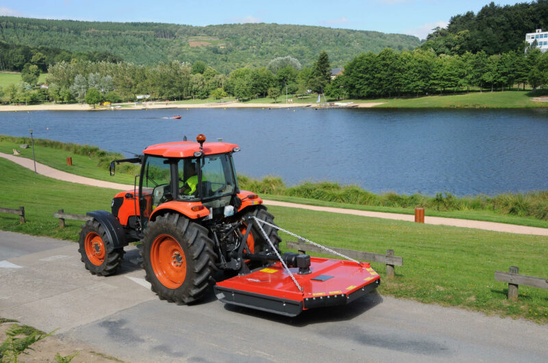 Sichel-Mulcher beim Einsatz