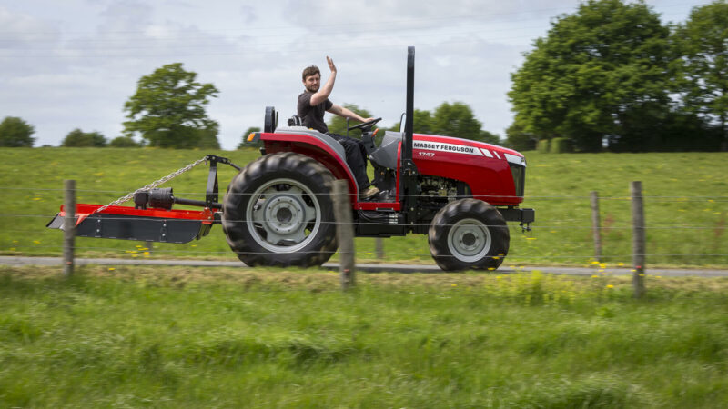 Sichel-Mulcher in Transportposition