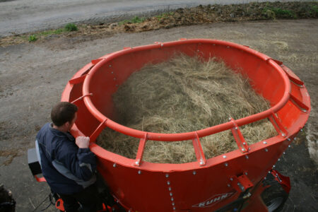 Mélangeuse KUHN EUROMIX I : un mélange respectueux de la rumination