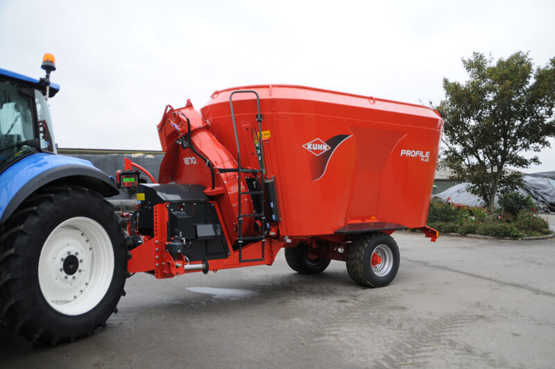 Photo de la mélangeuse PROFILE 2 PLUS CS au travail