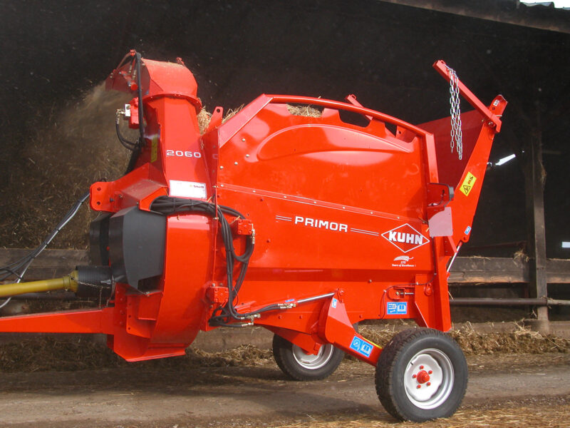 Pailleuse KUHN PRIMOR 2060 H semi-portée au paillage