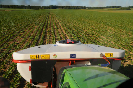 Photo avant du pulvérisateur frontal PF