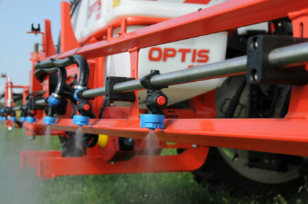 Die Position der einzelnen Düsen wird perfekt kontrolliert. Ausserdem sind die Düsen geschützt eingebaut.