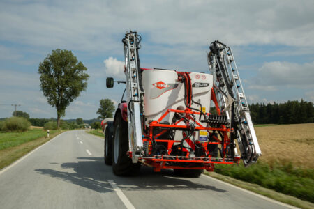 Rampe protégée au transport grâce à la suspension 100% active