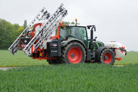 Dank der 100% aktiven Federung ist das Gestänge während des Transports geschützt