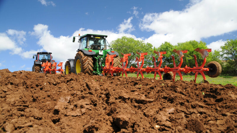 Die Pflüge MASTER 123, 153 und 183 werden den Anforderungen aller Betriebe gerecht.