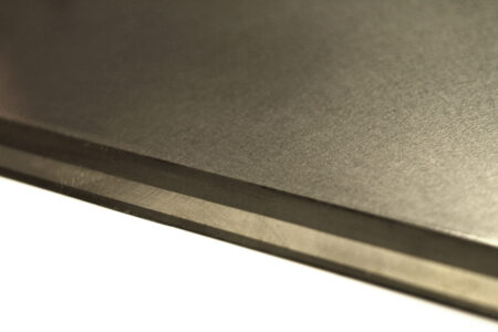 TRIPLEX-Streichbleche mit ungleich starken Schichten bieten eine extrem lange Lebensdauer.