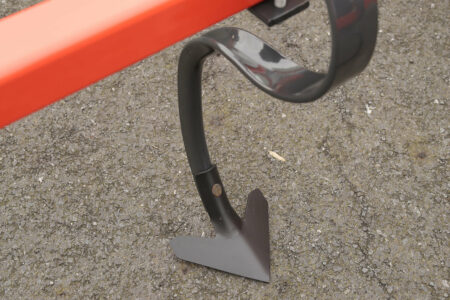 La dent vibrante en S du vibro-déchaumeur PROLANDER