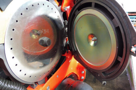 Ihren guten Ruf hat die MAXIMA 3 und KOSMA mitunter der sehr genauen Ablage unabhängig von der Art des Saatguts zu verdanken