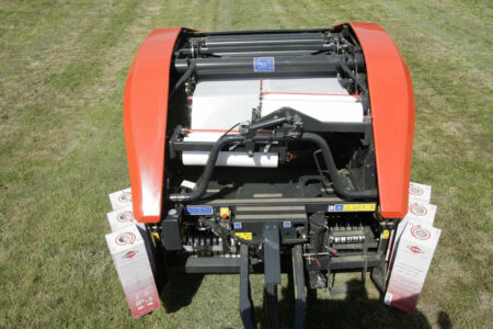 Deux rouleaux de film étirable 750 mm standards liant une balle