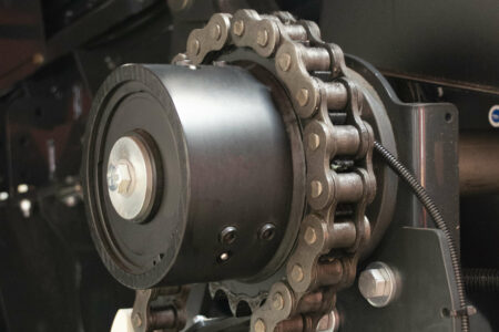 Tous les éléments du système d’alimentation des presses haute densité de KUHN sont équipés d’une protection complète par limiteur à came.