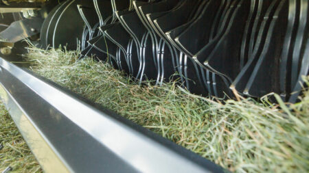 Toutes les presses KUHN, avec ou sans système de coupe, sont équipées du système ROTOR INTÉGRAL.