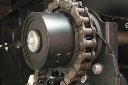 Tous les éléments du système d’alimentation des presses haute densité de KUHN sont équipés d’une protection complète par limiteur à came.