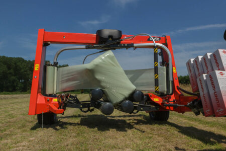 Photo bras satellite pour un enrubannage intelligent de l'enrubanneuse automatique SW 4014