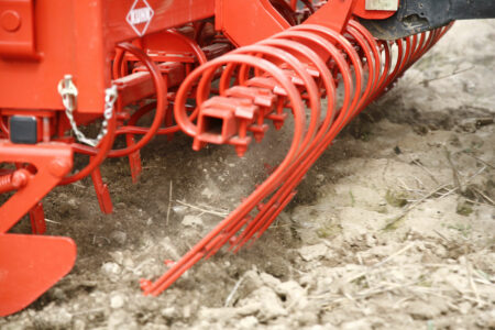 Rangées de dents sur cultivateur intégré CD 300