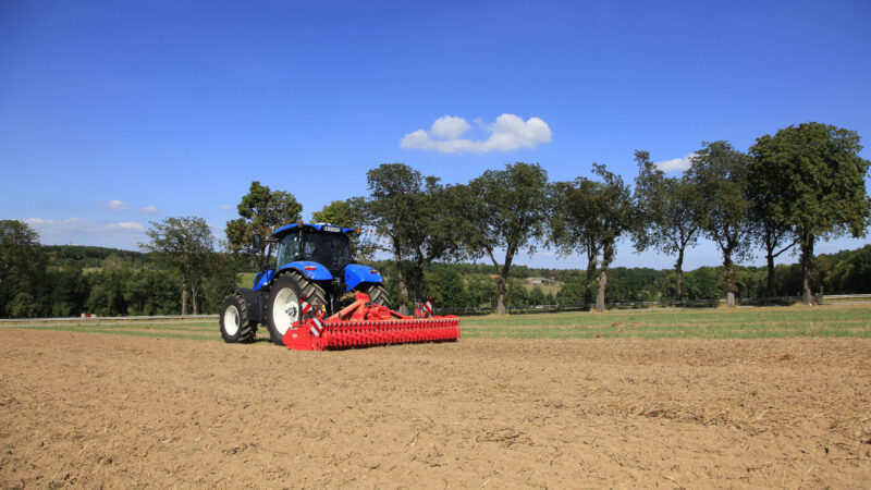 HR 3540 Kreiselegge bei der Arbeit