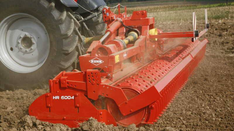 HR 6004 Kreiselegge bei der Arbeit