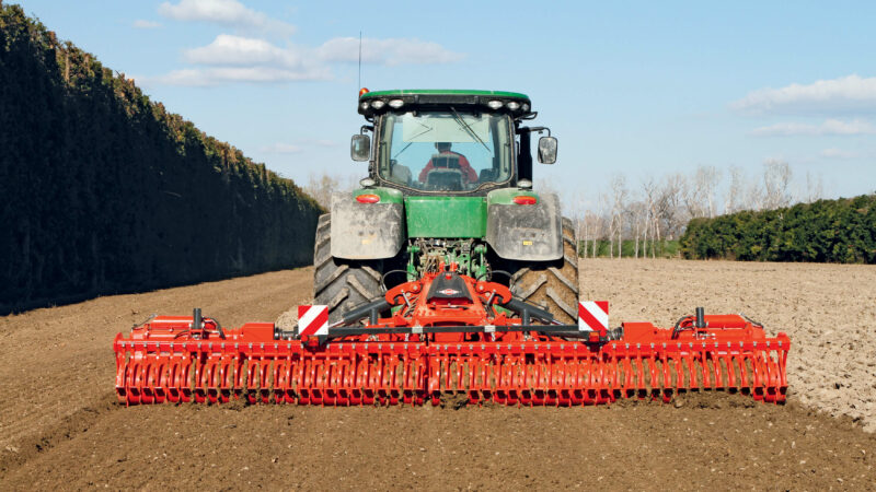 EL 402R600 Rotorfräse bei der Arbeit