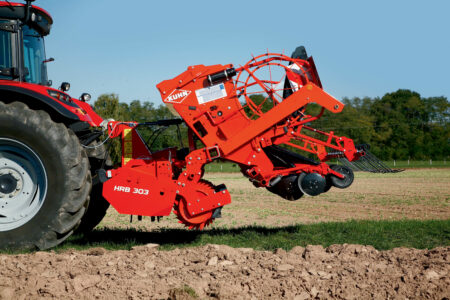 Photo du semoir mécanique intégré COMBILINER INTEGRA au transport