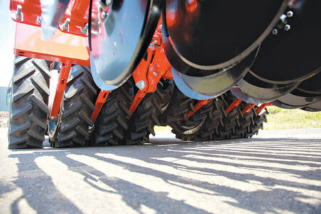 Reifenpacker mit perfektem Rechteckprofil für eine gleichmässige Rückverdichtung