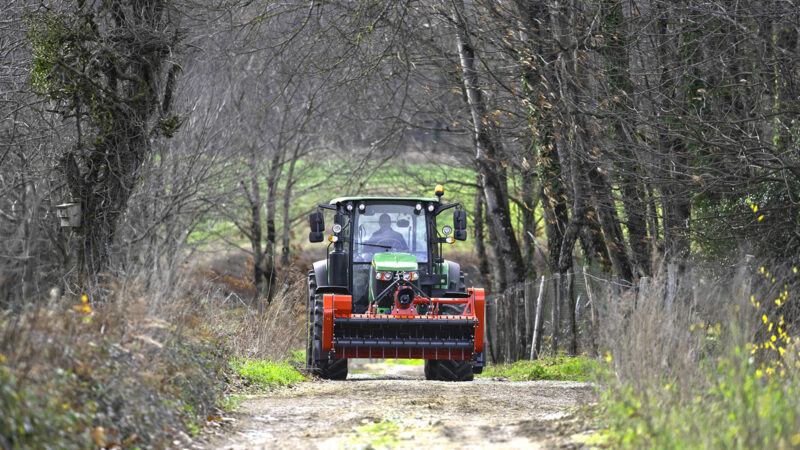 Photo du broyeur TDP 2000 en position de transport