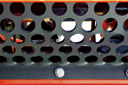 La grille perforée assure un broyage fin et uniforme des broyeurs TRP