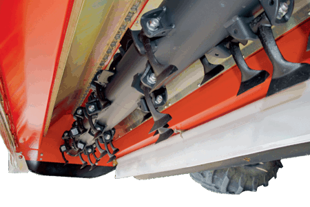 Feine Häckselung und gleichmässige Verteilung der Ernterückstände mit den Mulchgeräten BC 1000