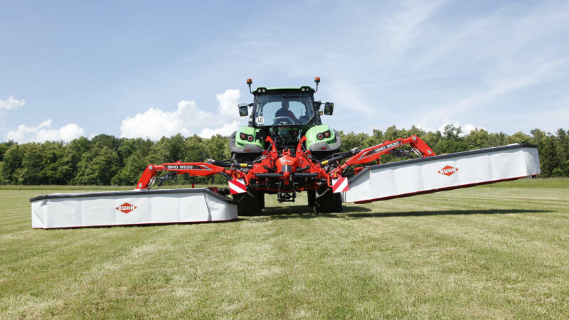 Photo du relevage individuel du groupe de fauche droite sur la GMD 9530