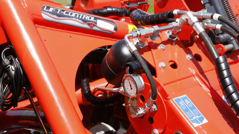 Photo du système oléopneumatique LIFT-CONTROL sur la GMD 9530