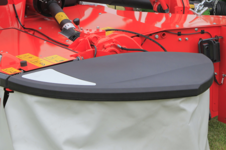 Der externe Seitenschutz von FLEXPROTECT schützt den Mähaufbereiter FC 3125 F vor Hindernissen