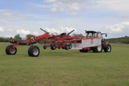 Passage d'andains sans dommage avec une garde au sol exceptionnelle pour les GA série 1030