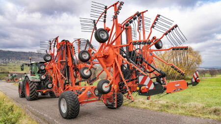 Four-rotor rakes are compact in transport and easy to move