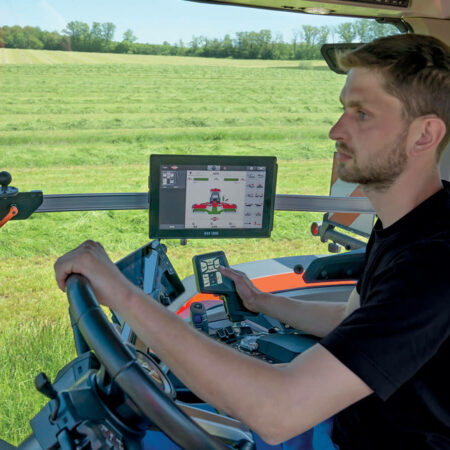 Photo gros plan du Joystick CCI A3 avec CCI 1200