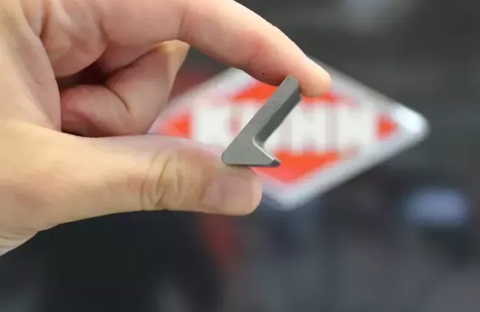 Plaquette angulaire JPG