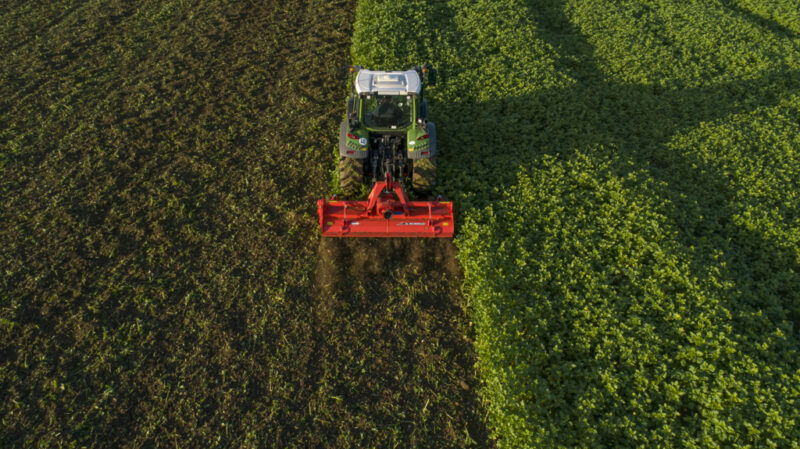 1491 9419 LOW EL 162 300 BIOMULCH WORK FENDT AERIAL